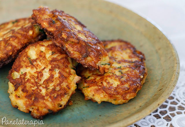 Bolinho de arroz com ricota é delicioso e fácil de fazer (Foto: Reprodução)